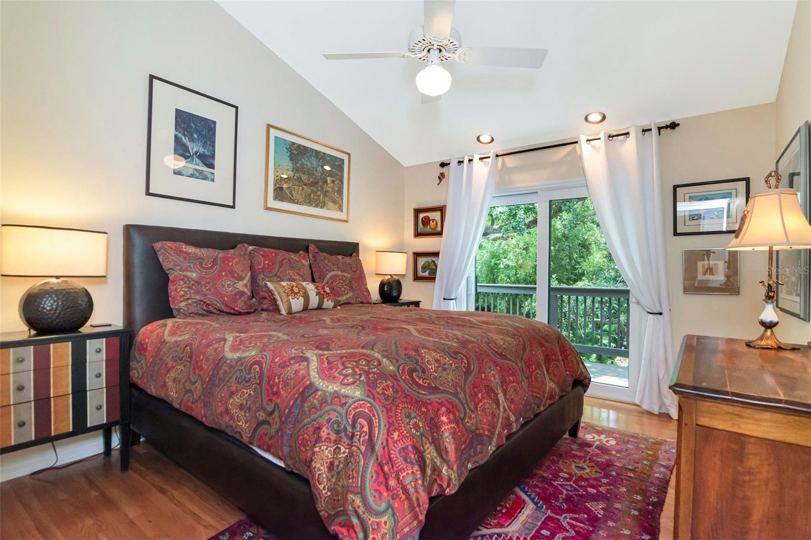 SHELL POINT - Residential