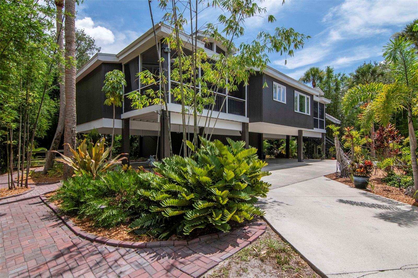 SHELL POINT - Residential