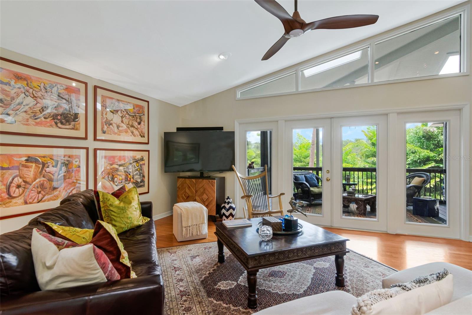 SHELL POINT - Residential