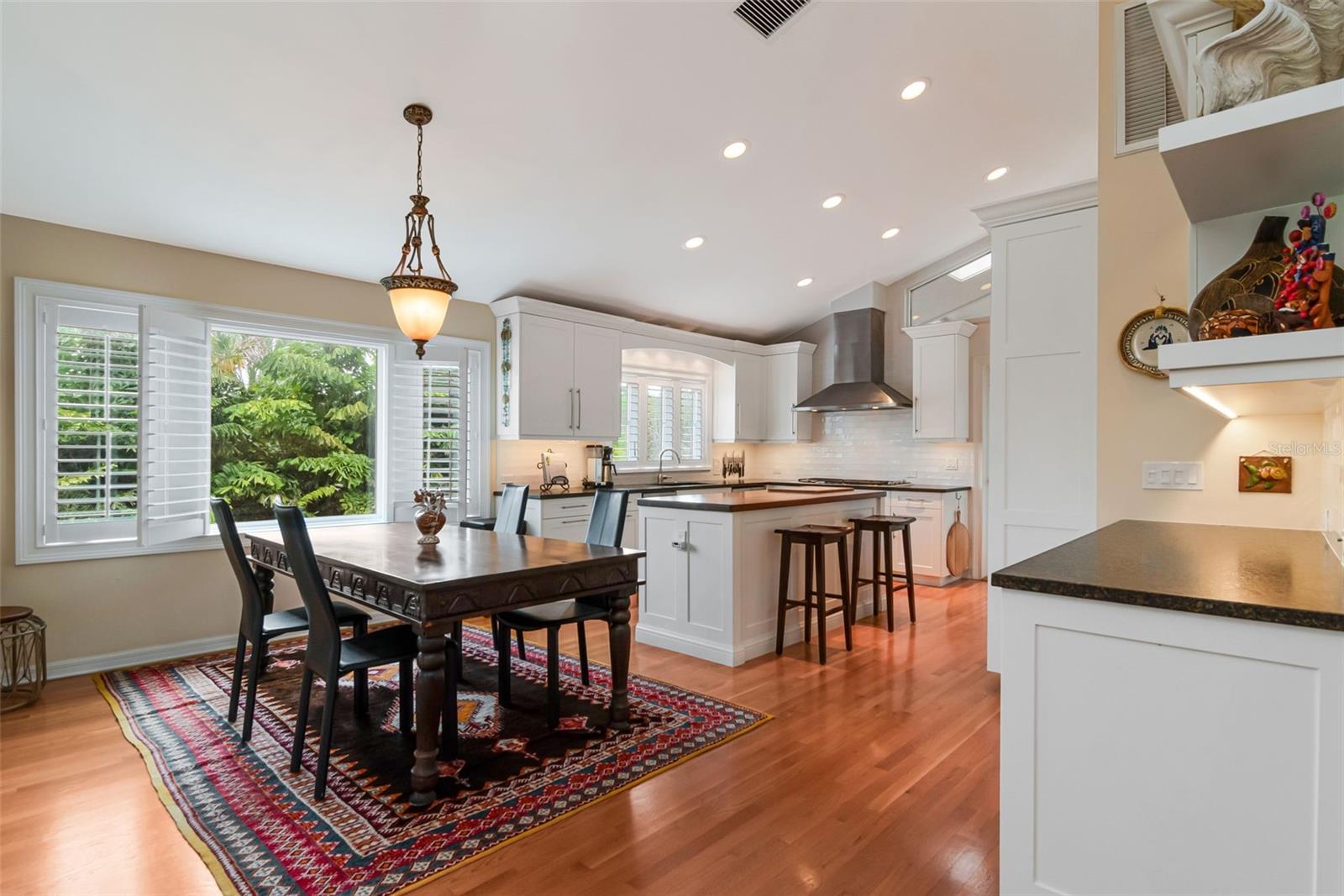 SHELL POINT - Residential