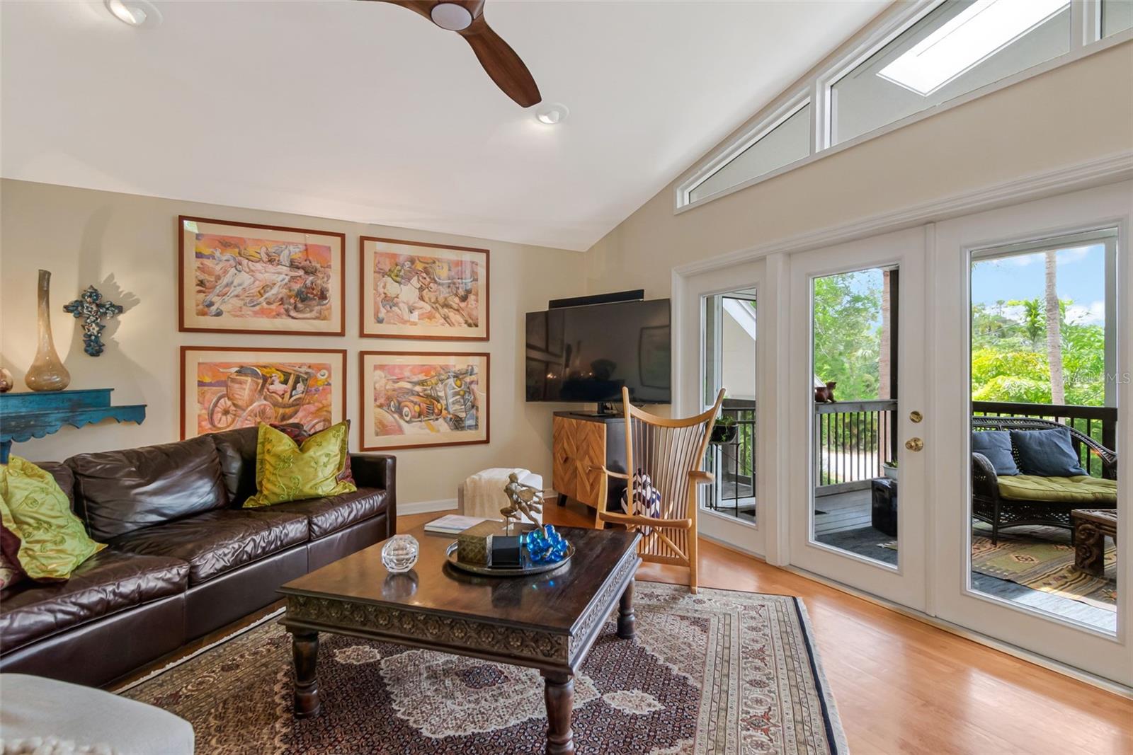 SHELL POINT - Residential