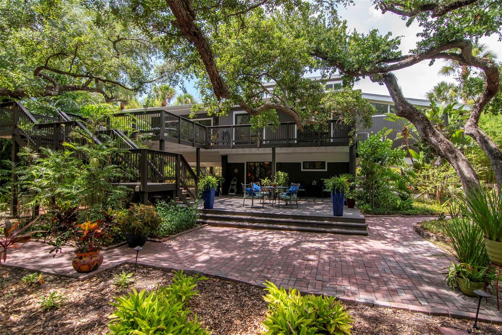 SHELL POINT - Residential