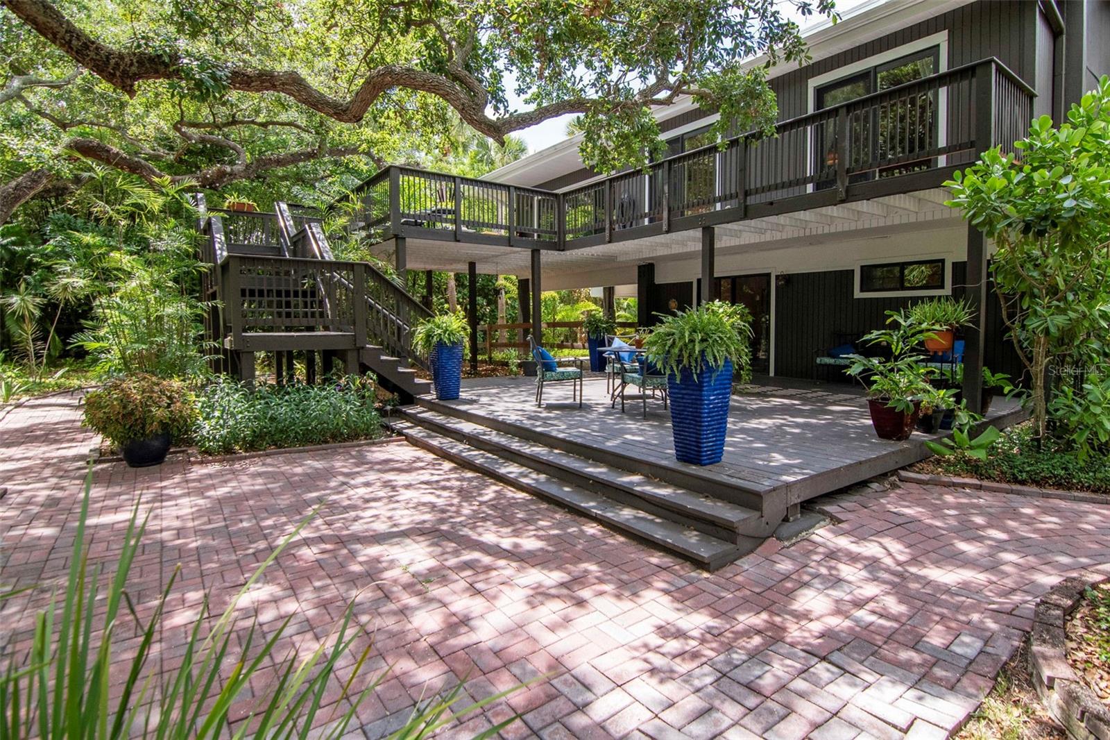 SHELL POINT - Residential