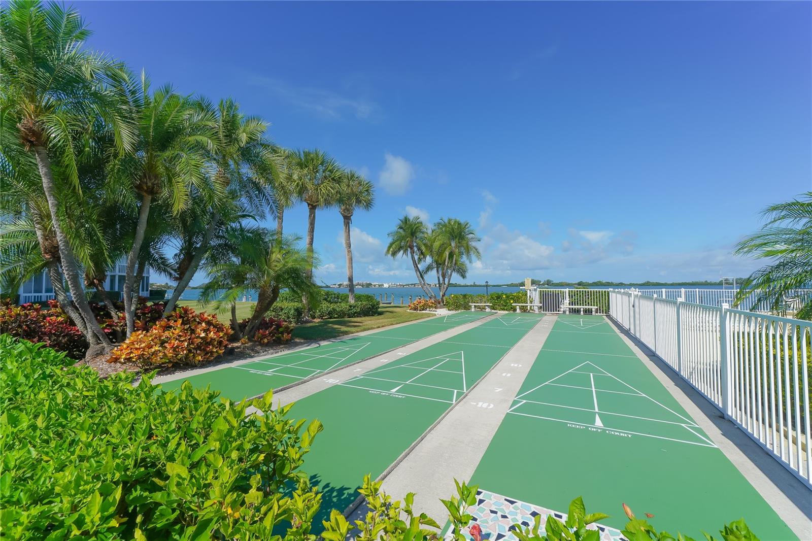 SARASOTA HARBOR EAST - Residential