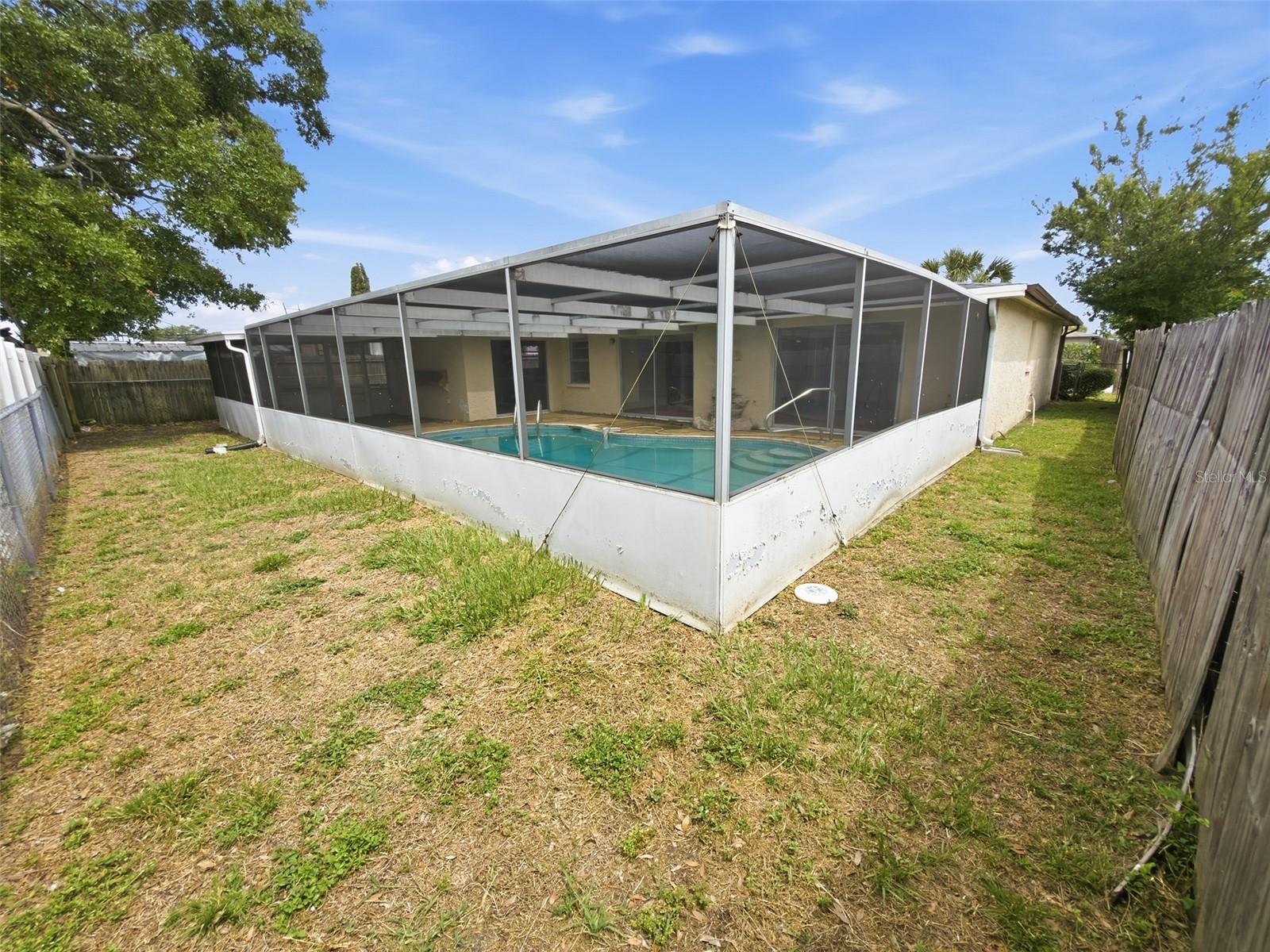 REGENCY PARK - Residential