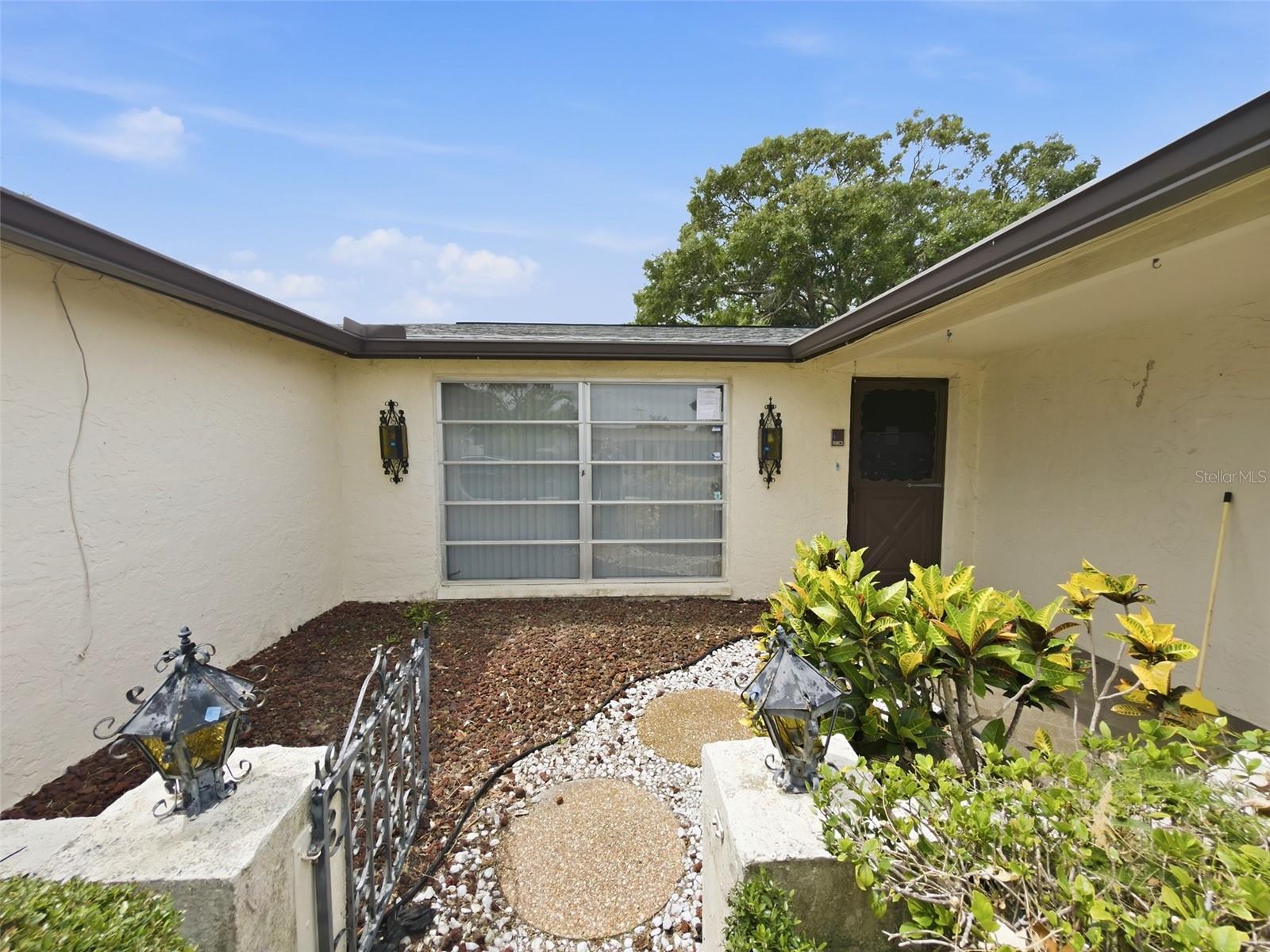 REGENCY PARK - Residential