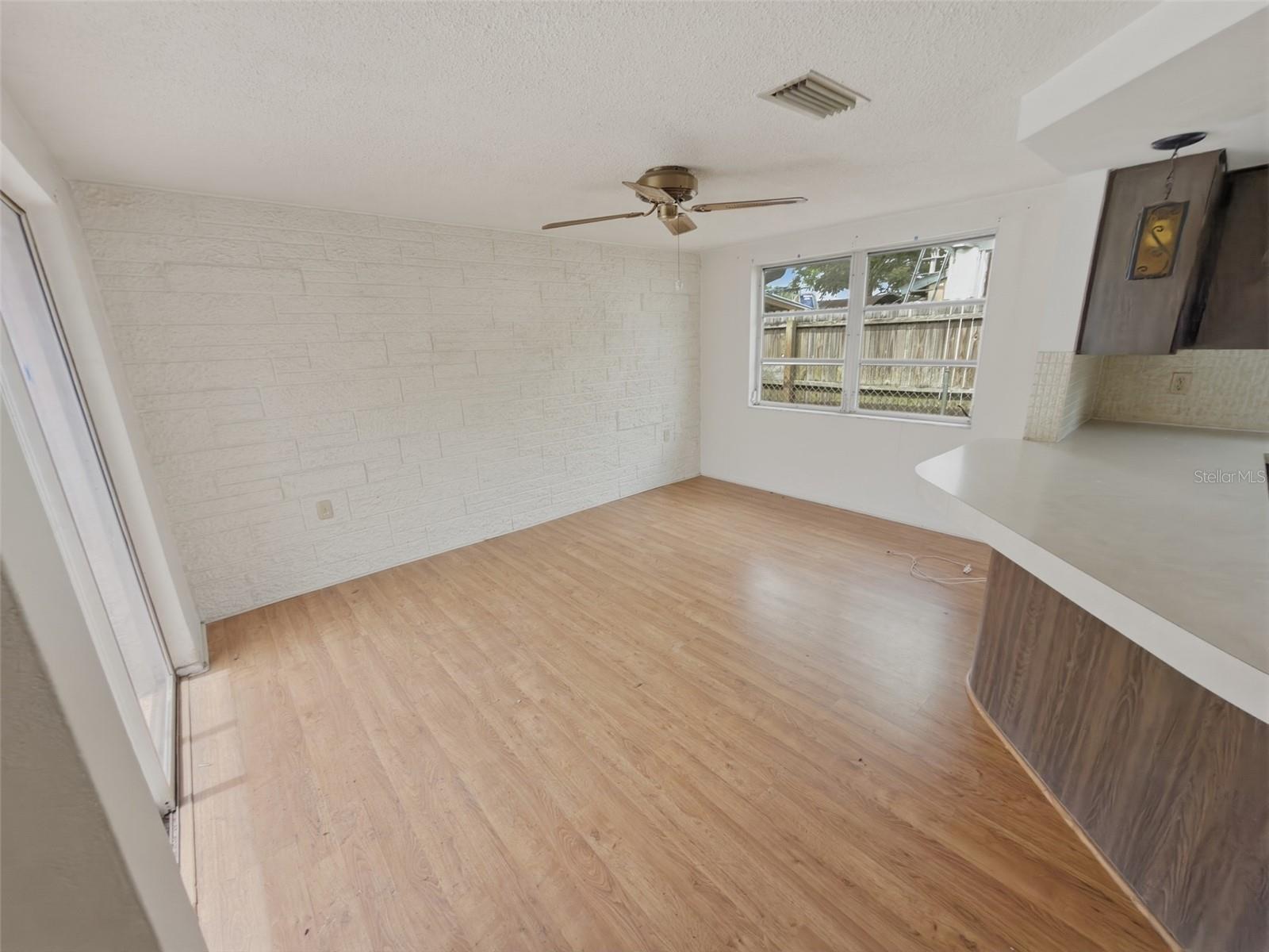 REGENCY PARK - Residential
