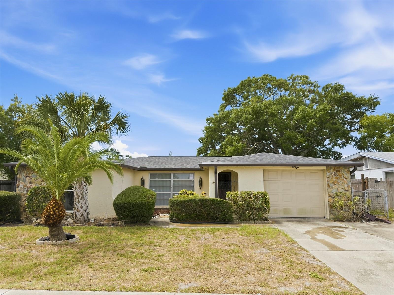REGENCY PARK - Residential