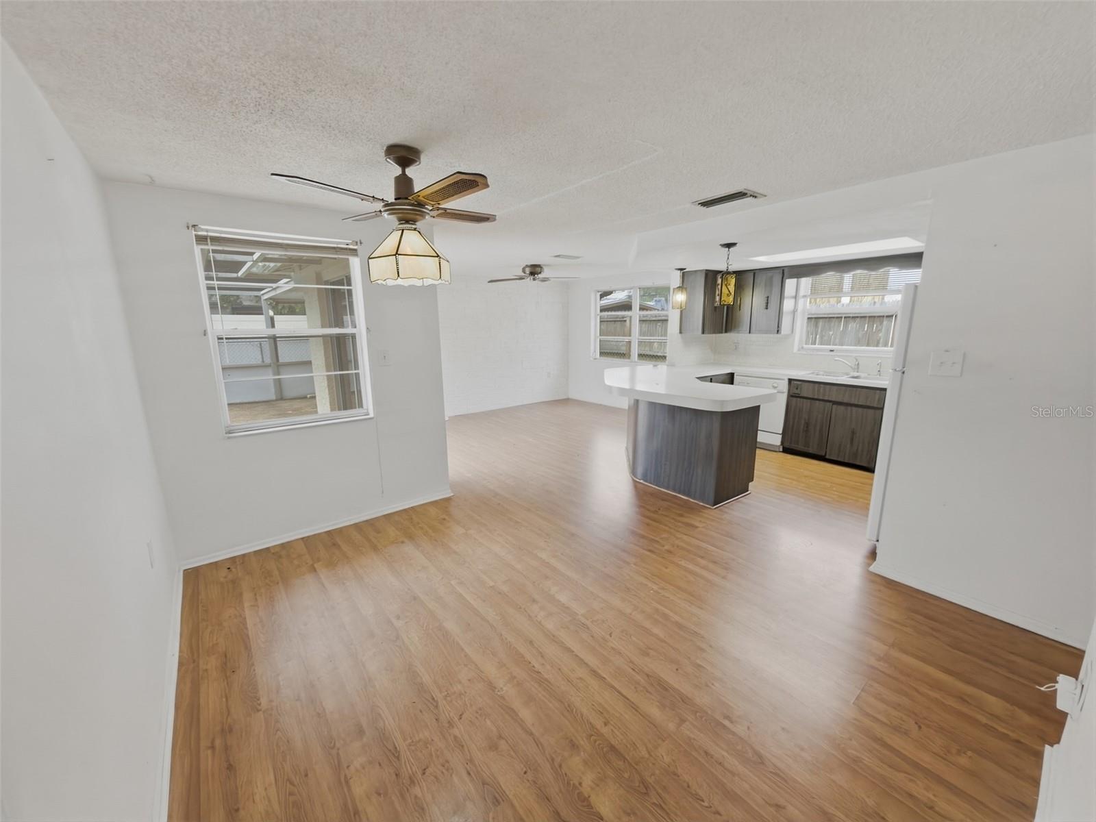 REGENCY PARK - Residential