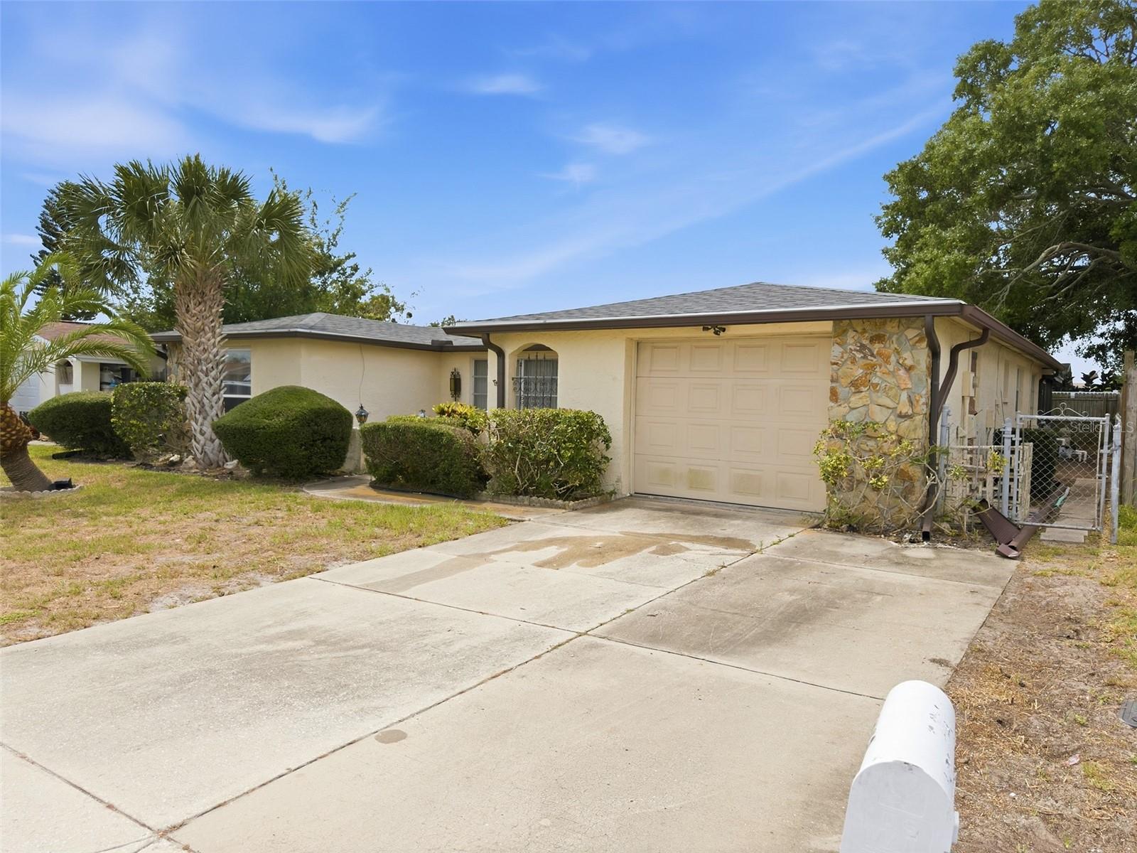 REGENCY PARK - Residential