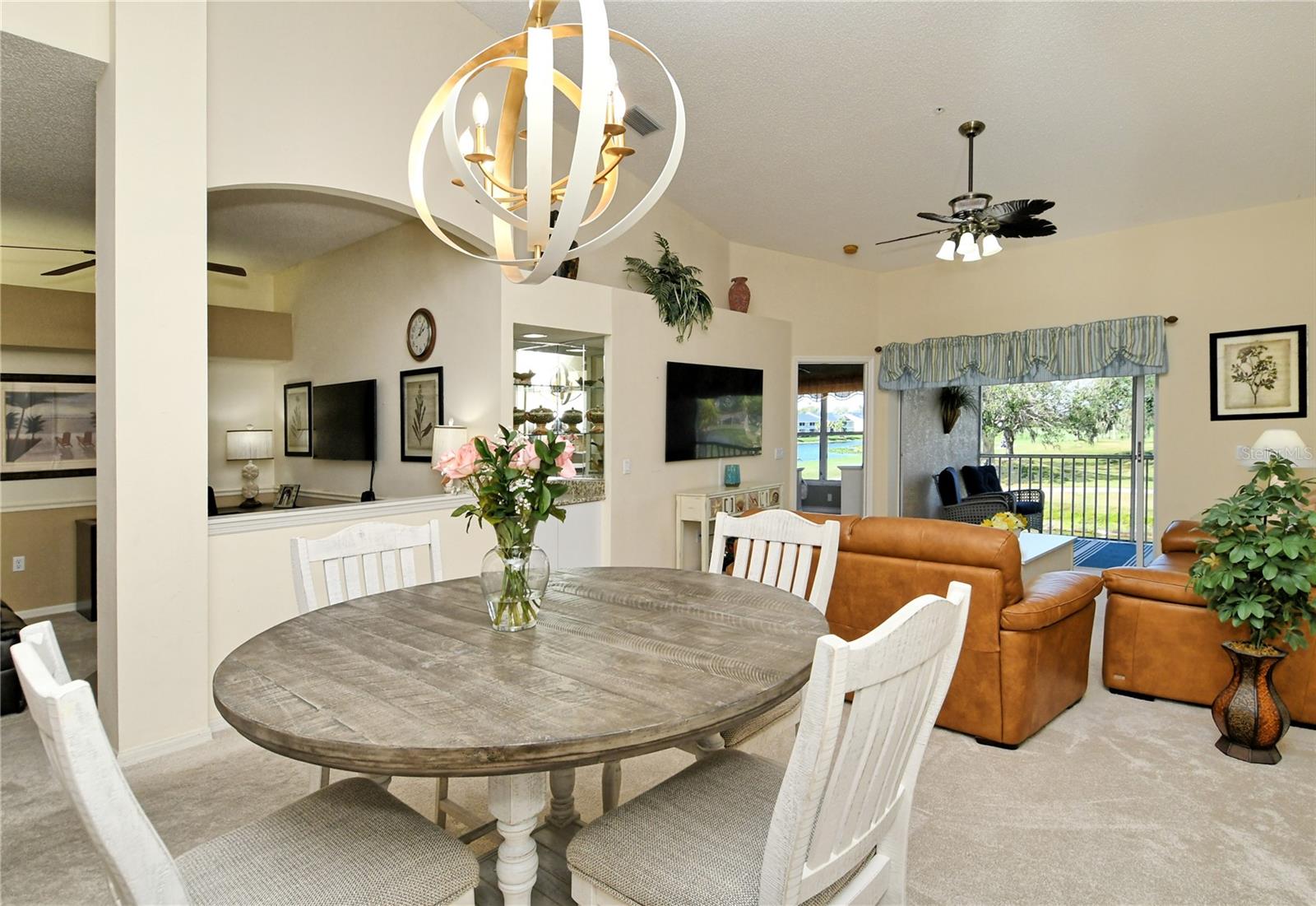 HERITAGE OAKS GOLF & COUNTRY CLUB - Residential