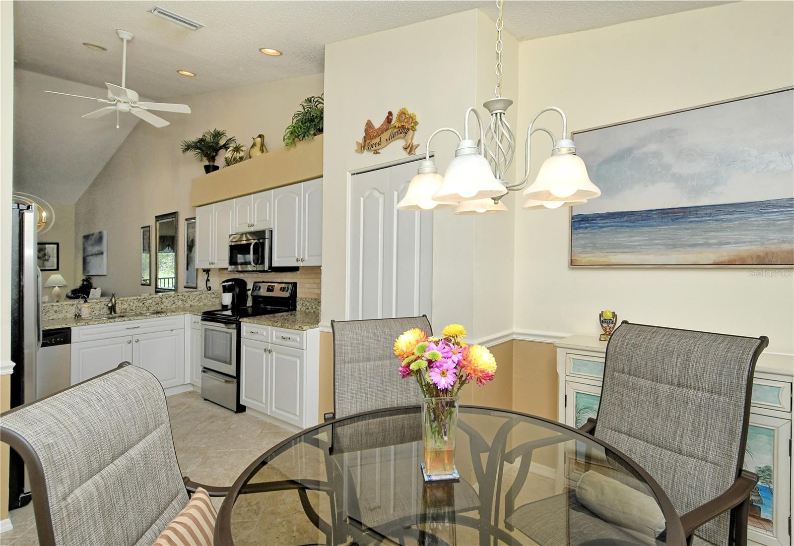 HERITAGE OAKS GOLF & COUNTRY CLUB - Residential