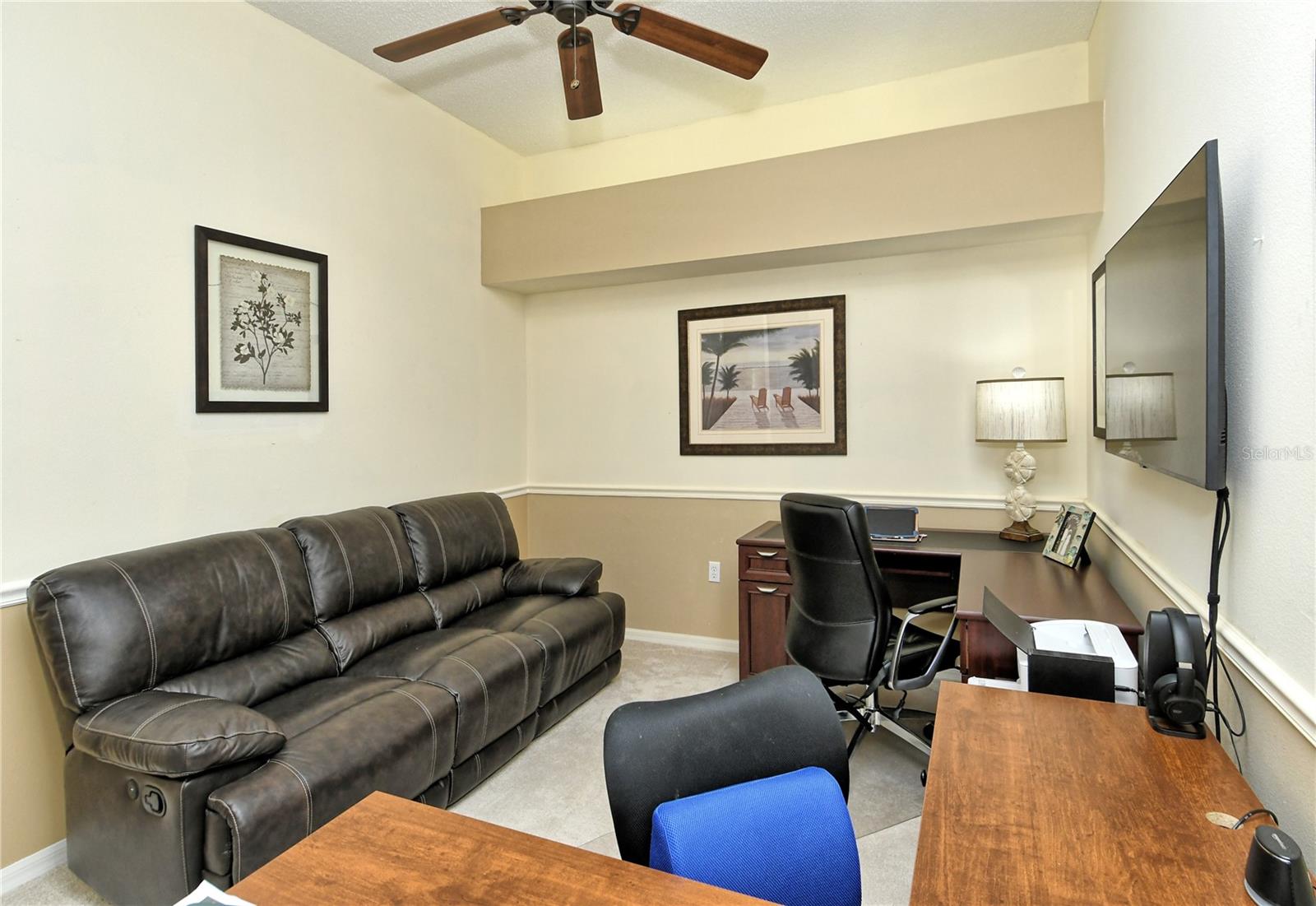 HERITAGE OAKS GOLF & COUNTRY CLUB - Residential