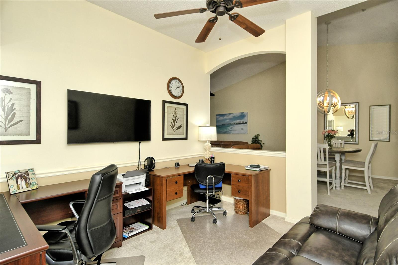 HERITAGE OAKS GOLF & COUNTRY CLUB - Residential