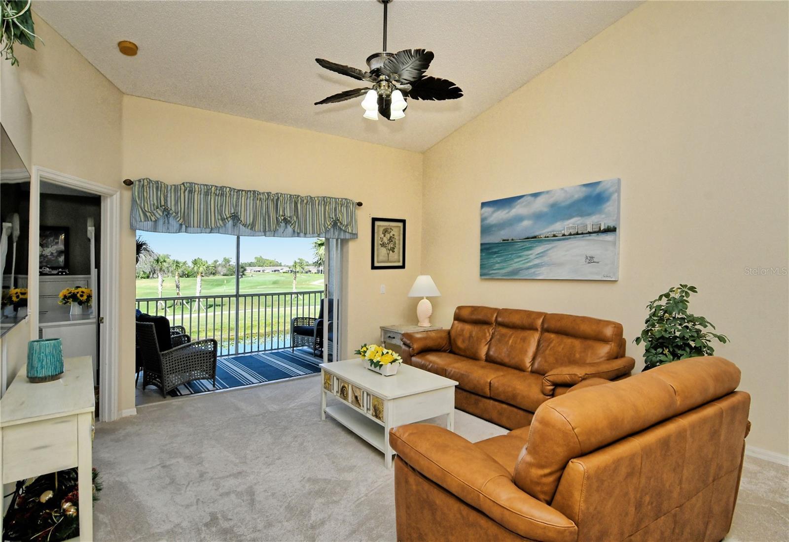 HERITAGE OAKS GOLF & COUNTRY CLUB - Residential