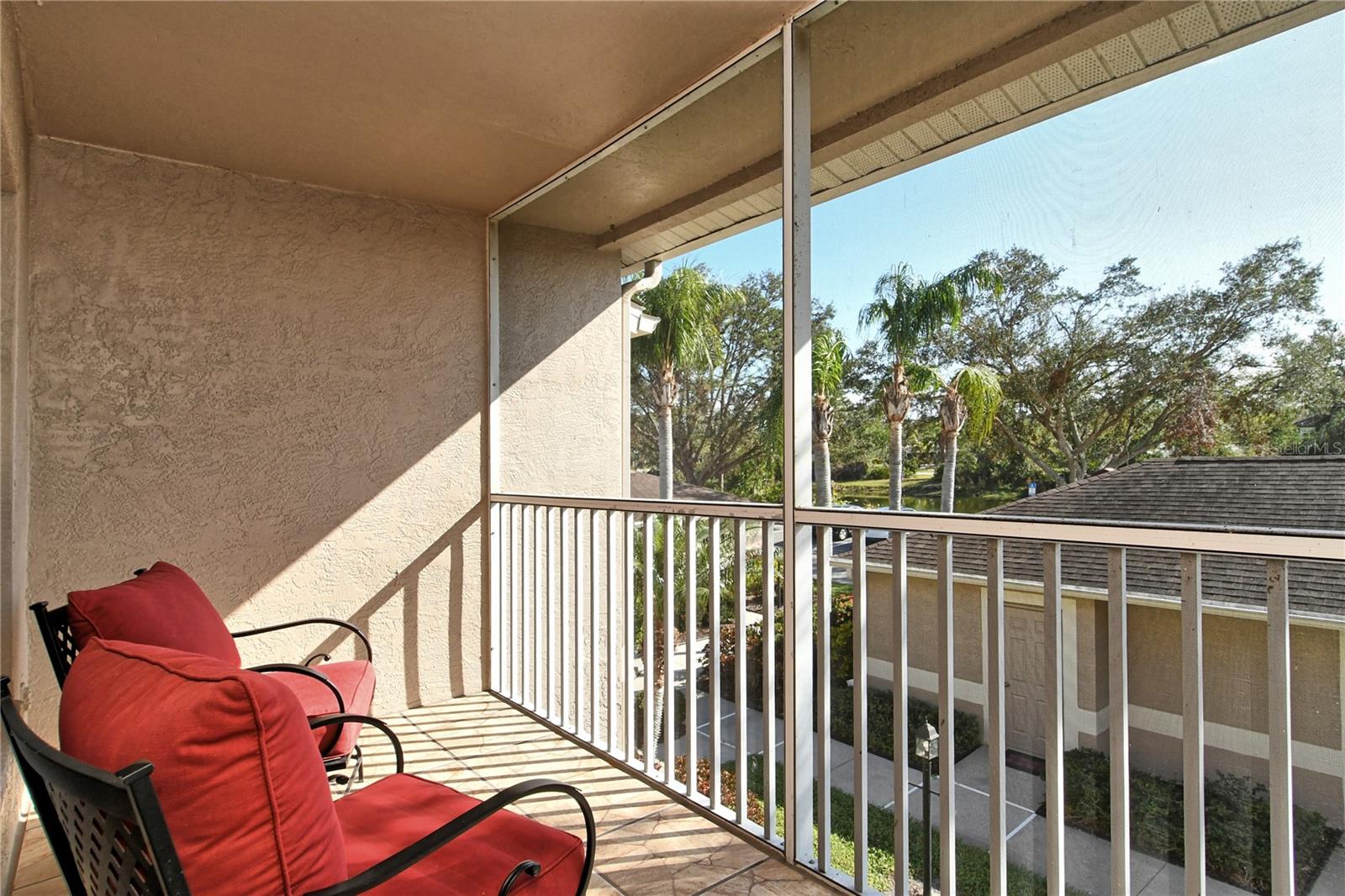 HERITAGE OAKS GOLF & COUNTRY CLUB - Residential