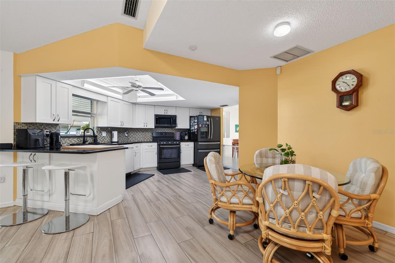 CEDAR CREEK - Residential