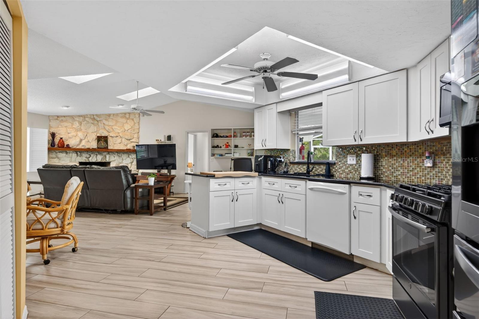 CEDAR CREEK - Residential
