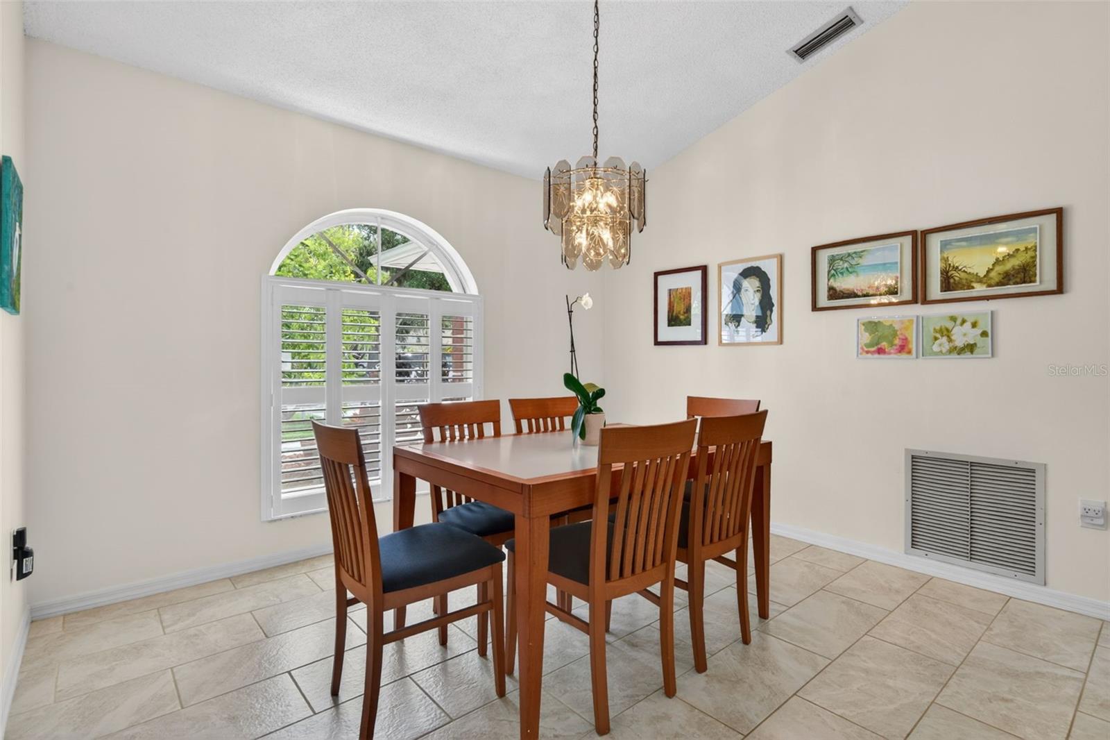 CEDAR CREEK - Residential