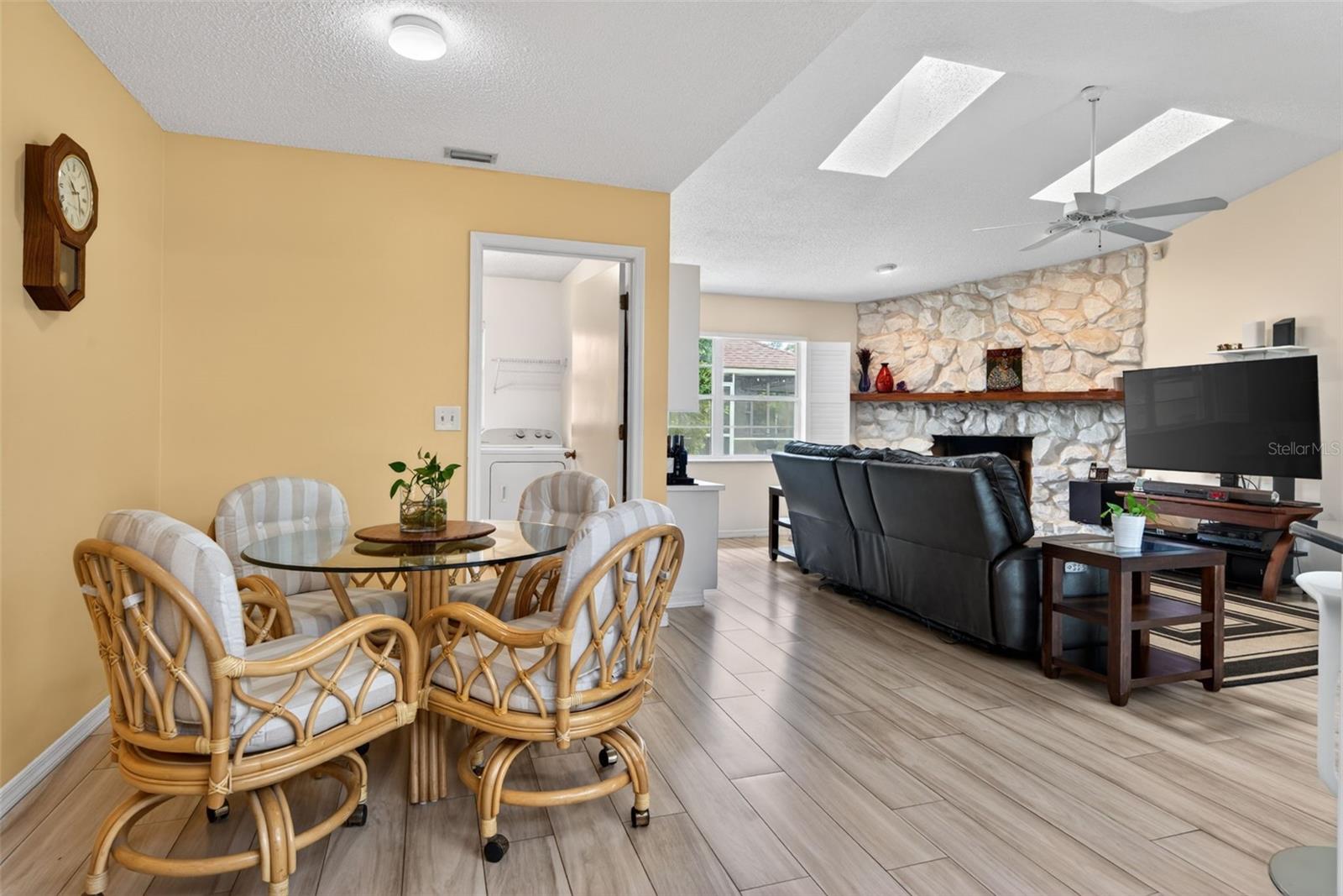 CEDAR CREEK - Residential