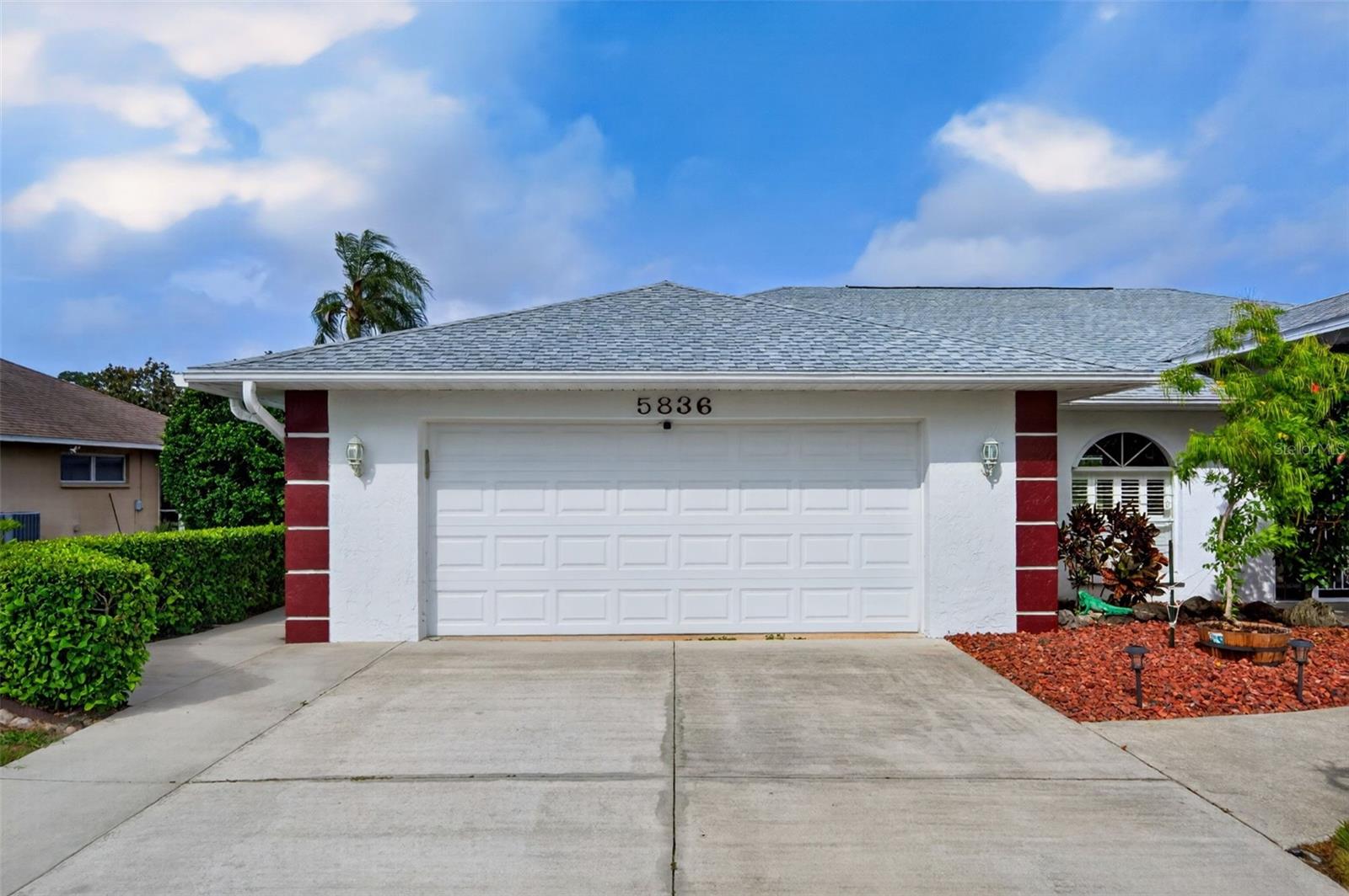 CEDAR CREEK - Residential