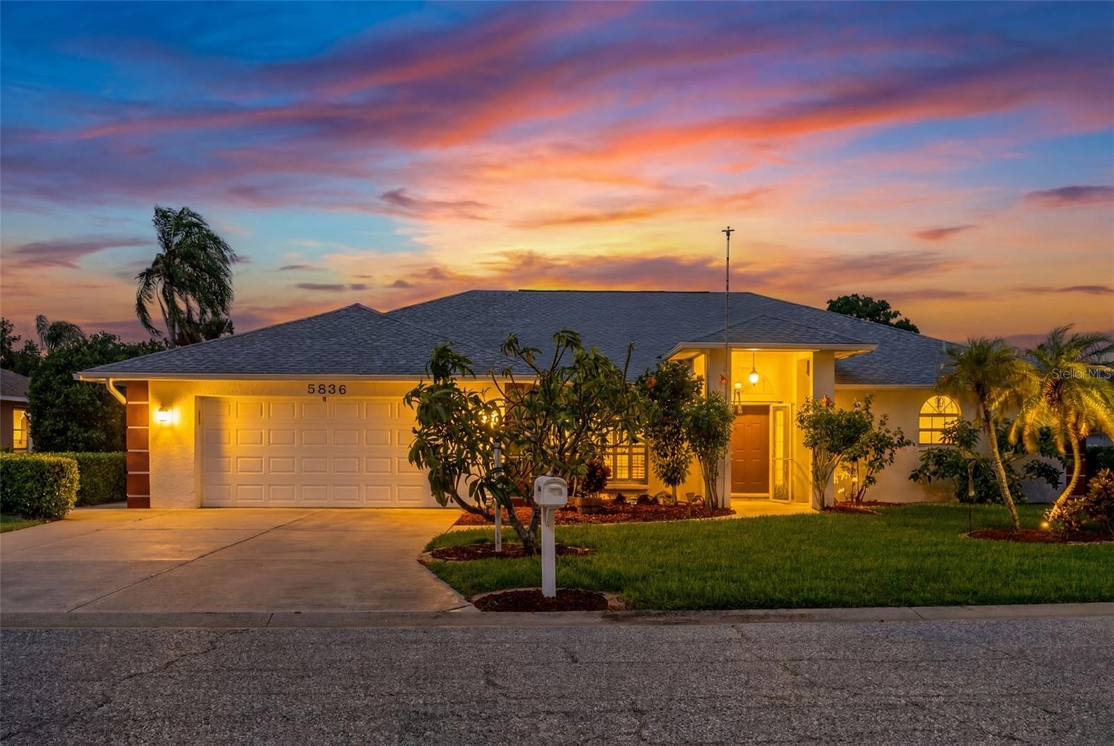 CEDAR CREEK - Residential