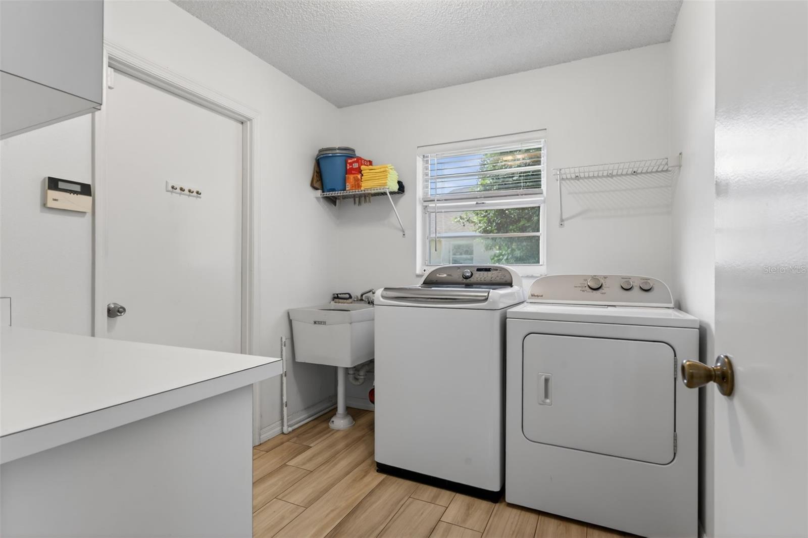 CEDAR CREEK - Residential