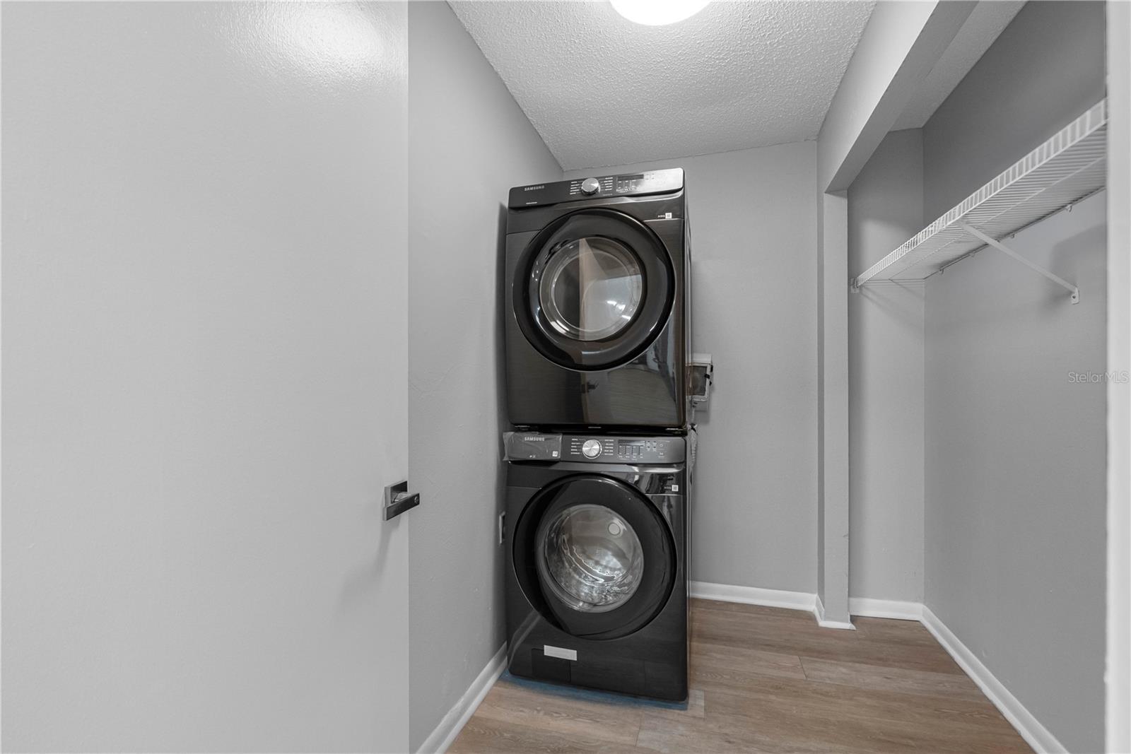 HARBOUR CLUB CONDO 3 - Residential