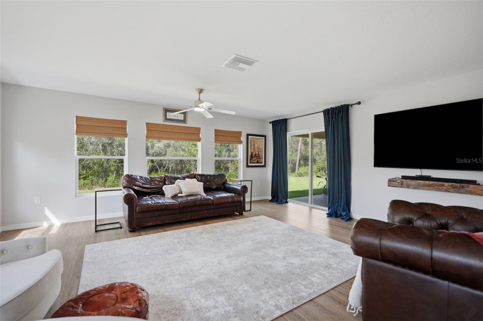 SPRING HILL - Residential