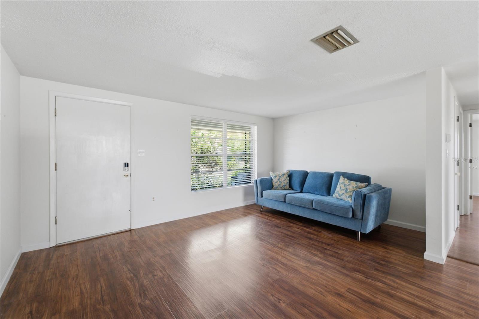 JASMINE LAKES - Residential