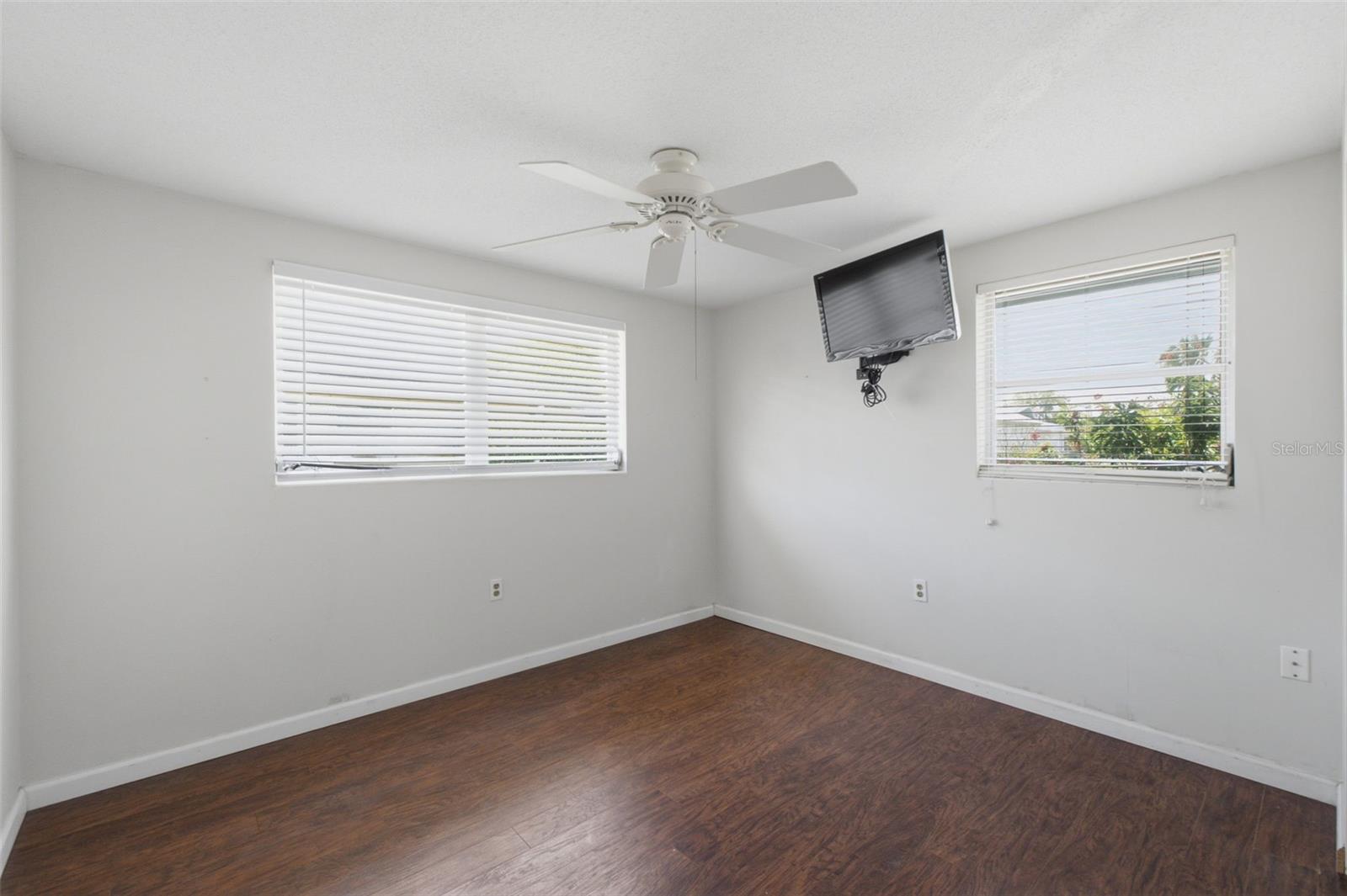 JASMINE LAKES - Residential