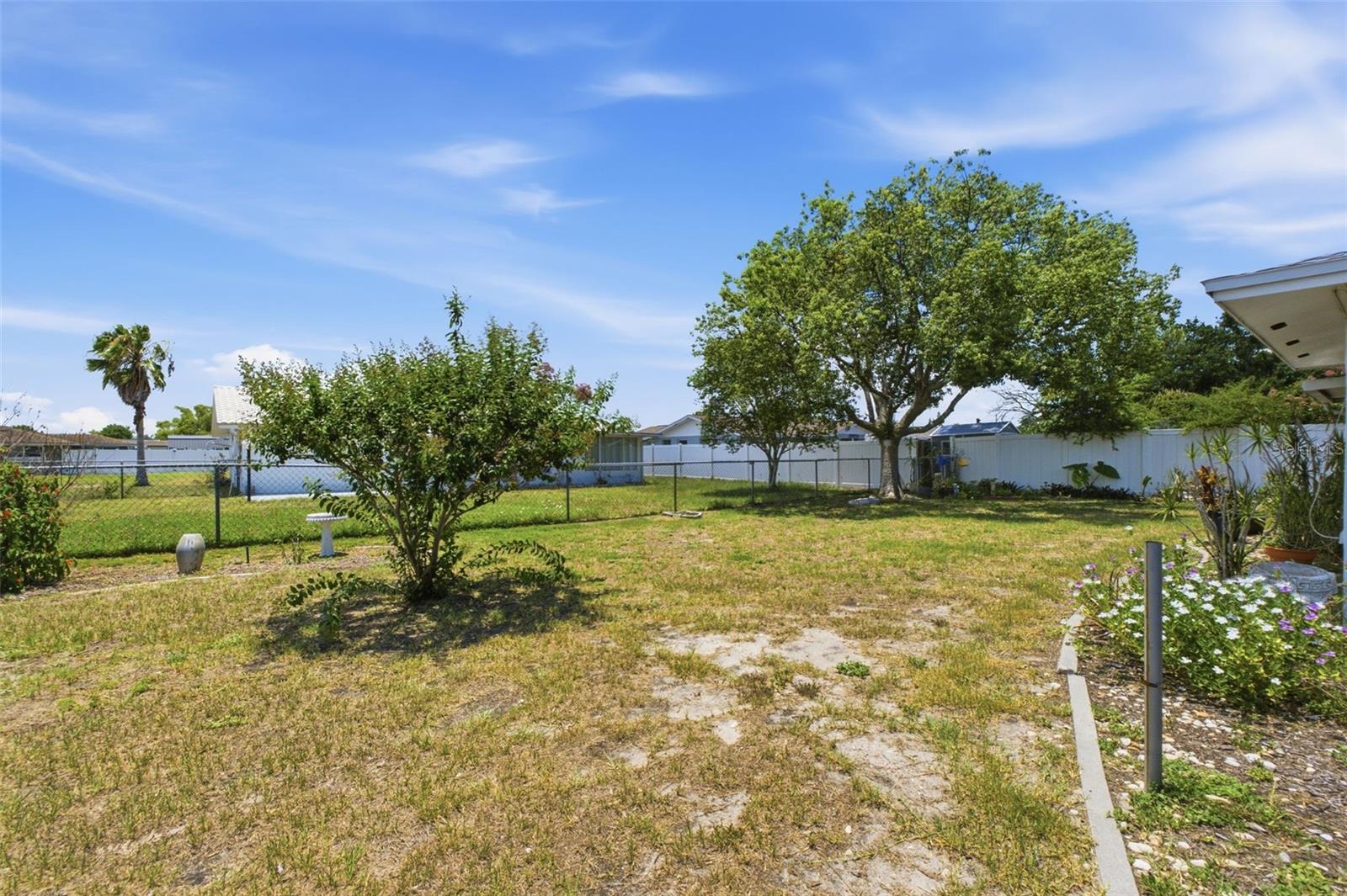 JASMINE LAKES - Residential