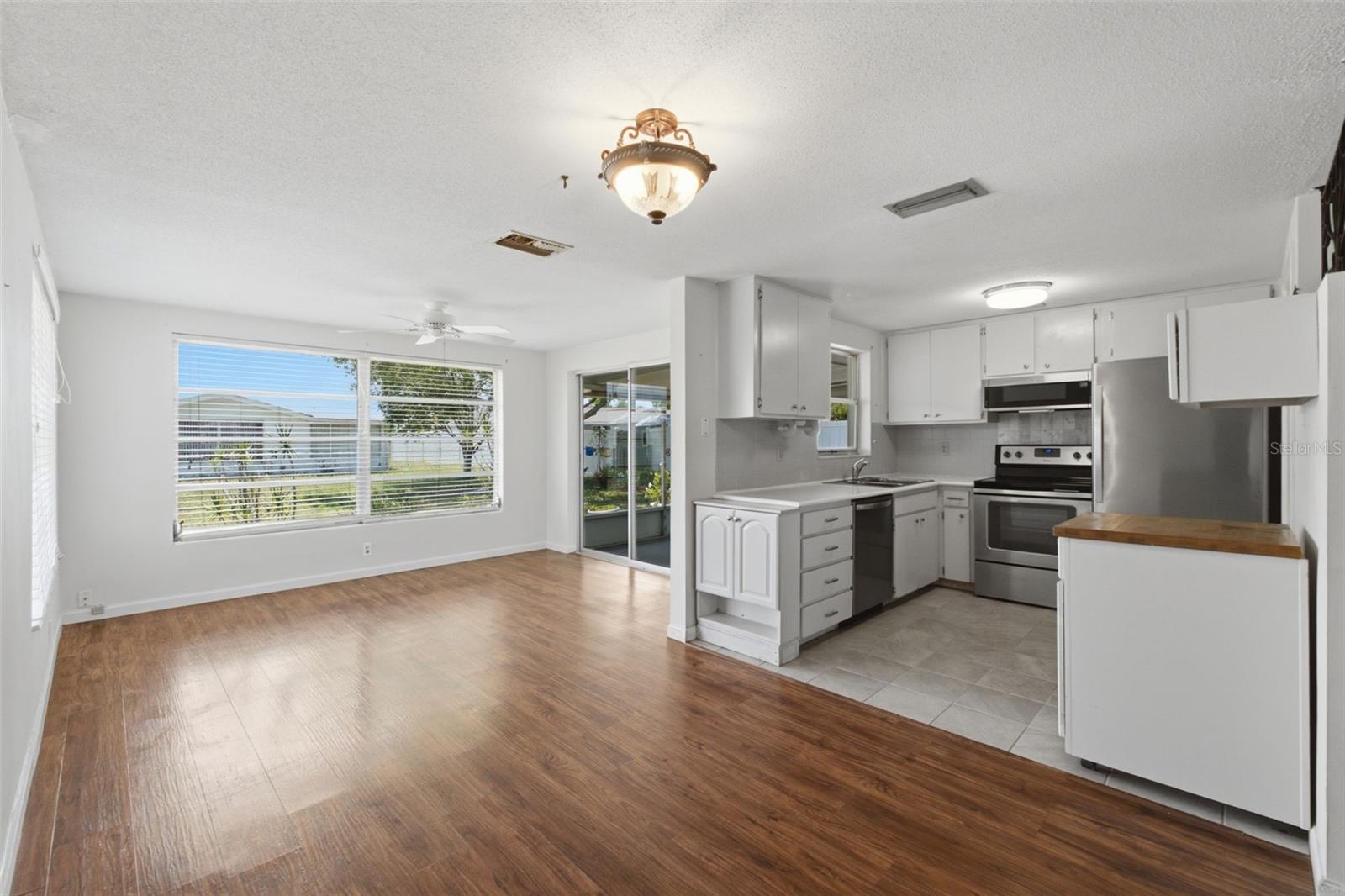 JASMINE LAKES - Residential