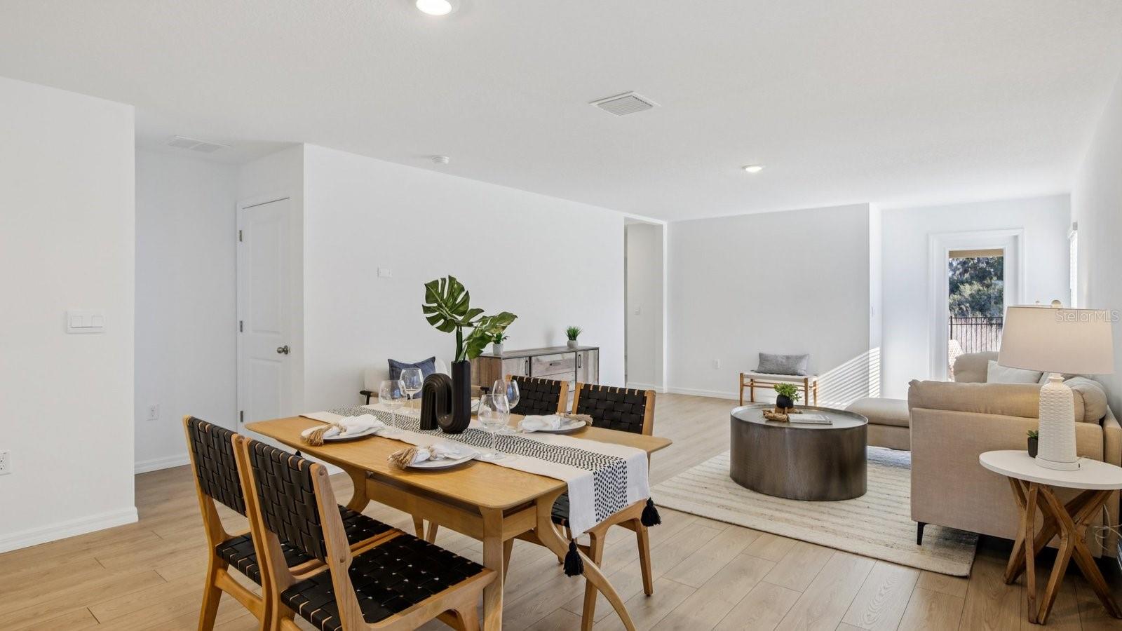 NORTHRIDGE - Residential
