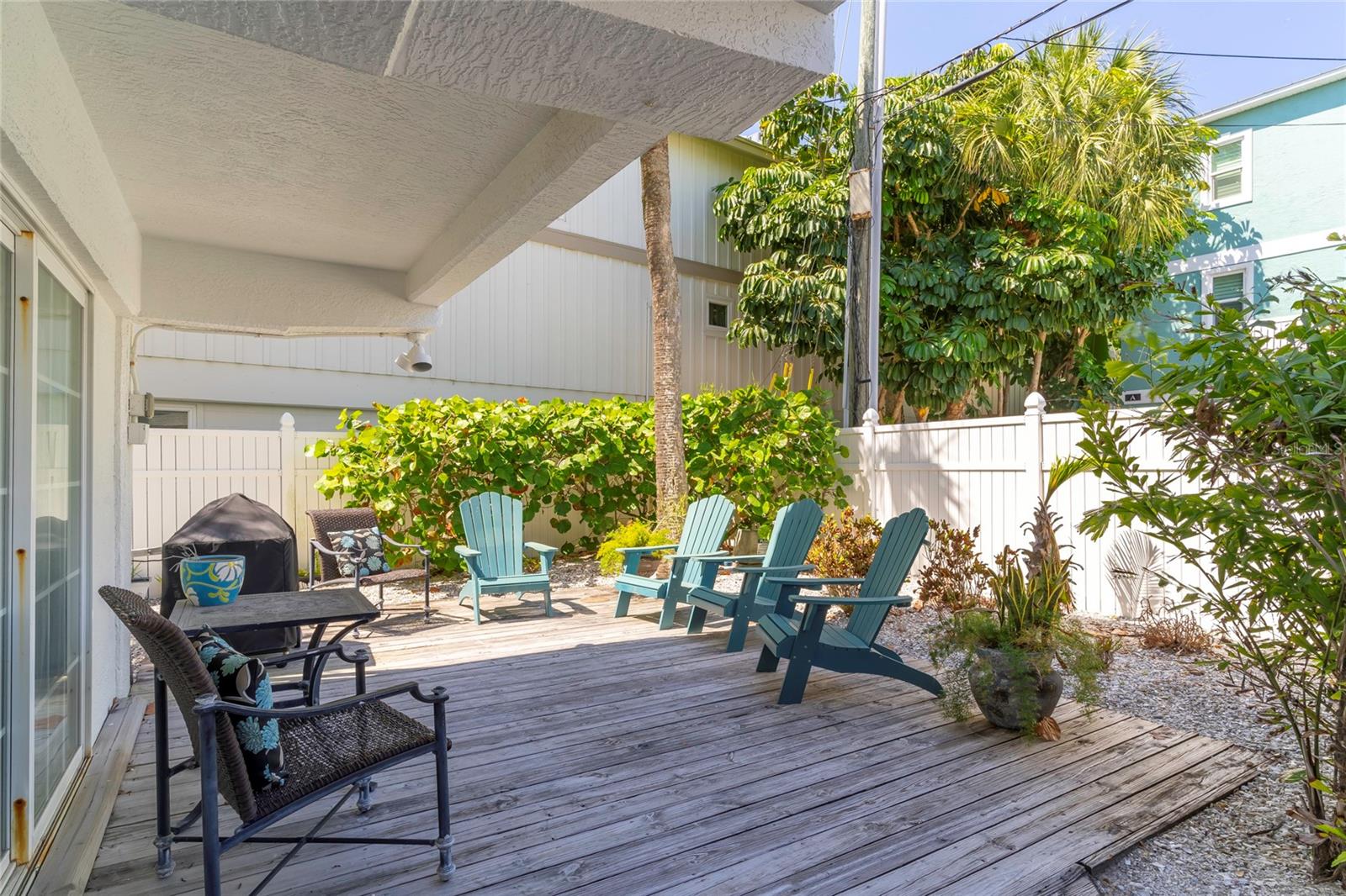 SANDPIPER SANDS CONDO - Residential