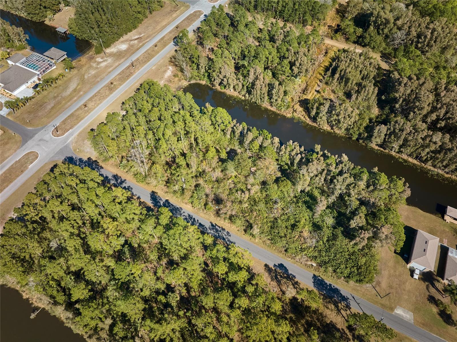 INDIAN LAKE ESTATES - Land