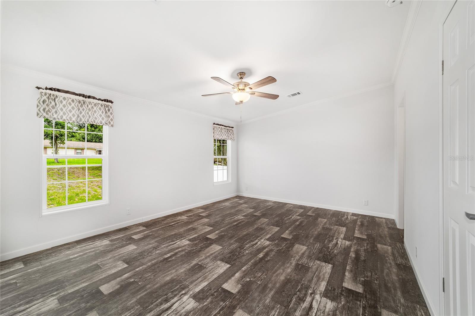 LEIGHTON ESTATES - Residential
