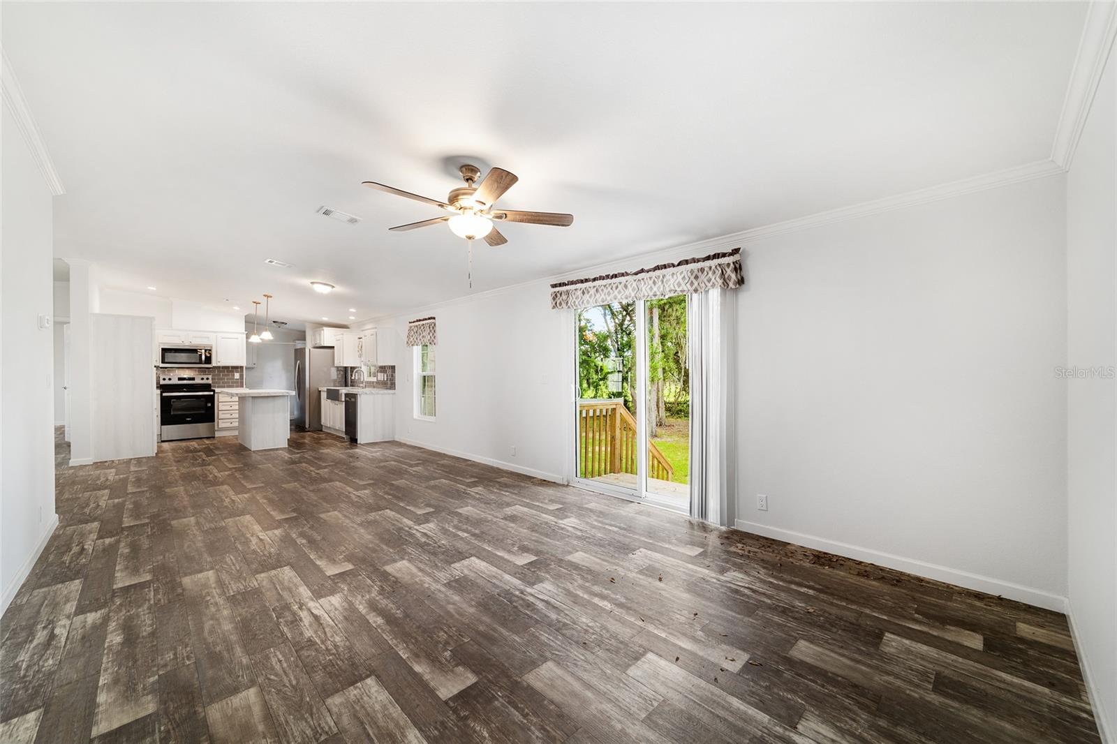 LEIGHTON ESTATES - Residential
