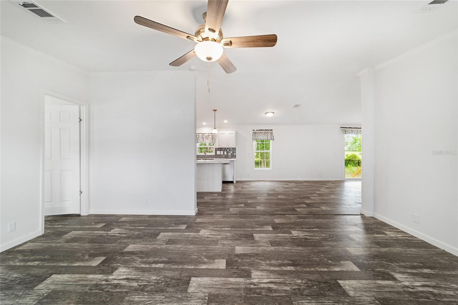 LEIGHTON ESTATES - Residential
