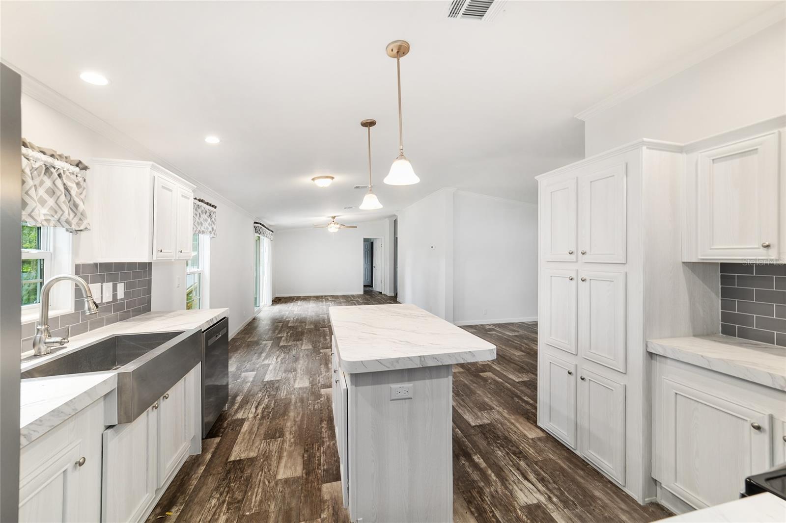 LEIGHTON ESTATES - Residential