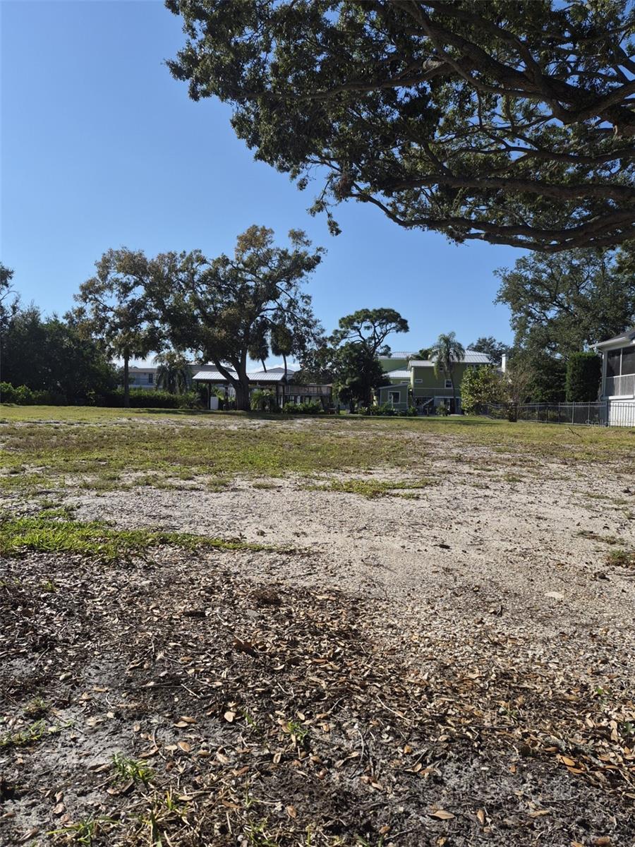 SUNSET PARK - Land