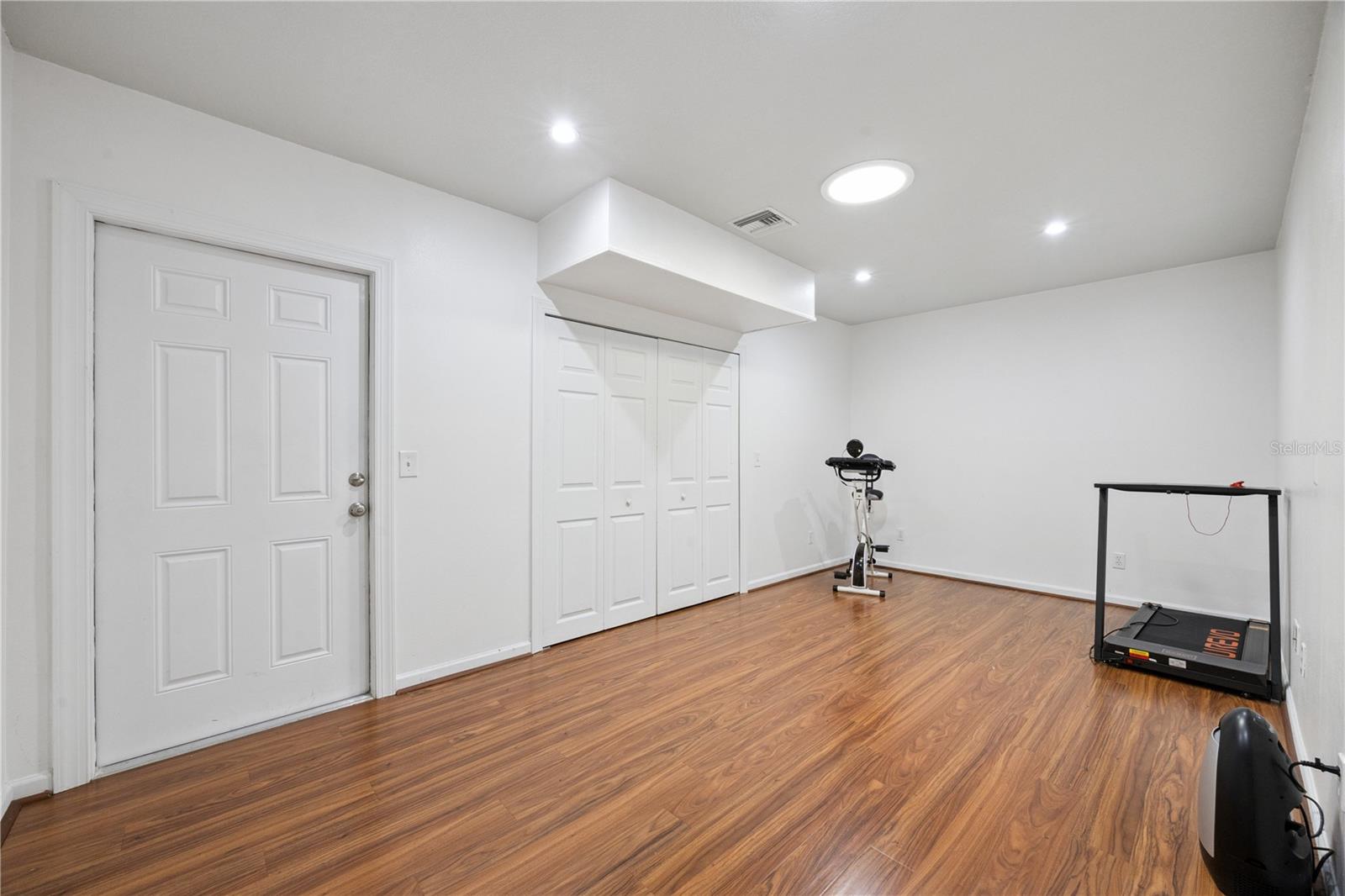 ROYAL OAK ESTATES - Residential
