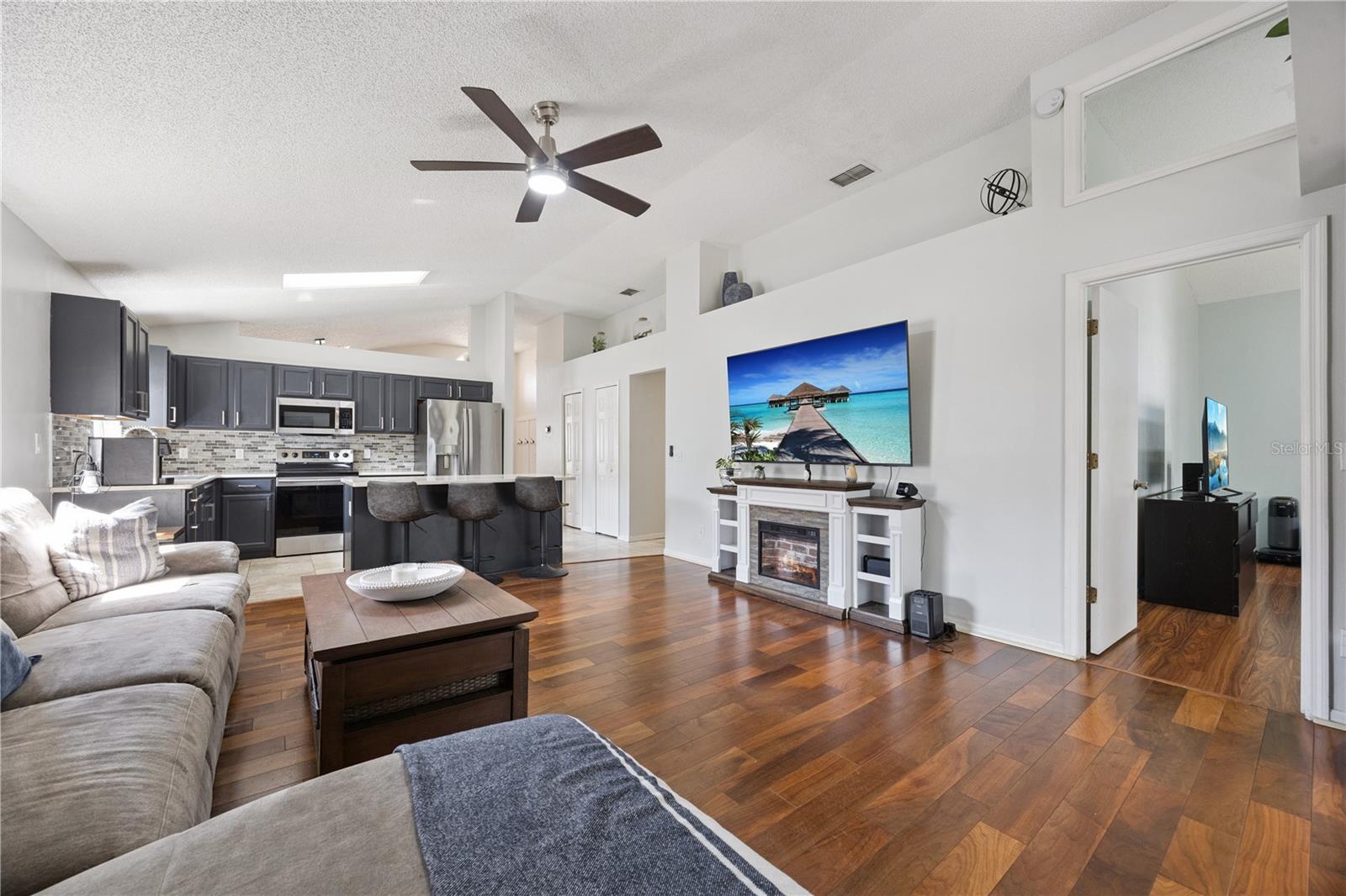 ROYAL OAK ESTATES - Residential