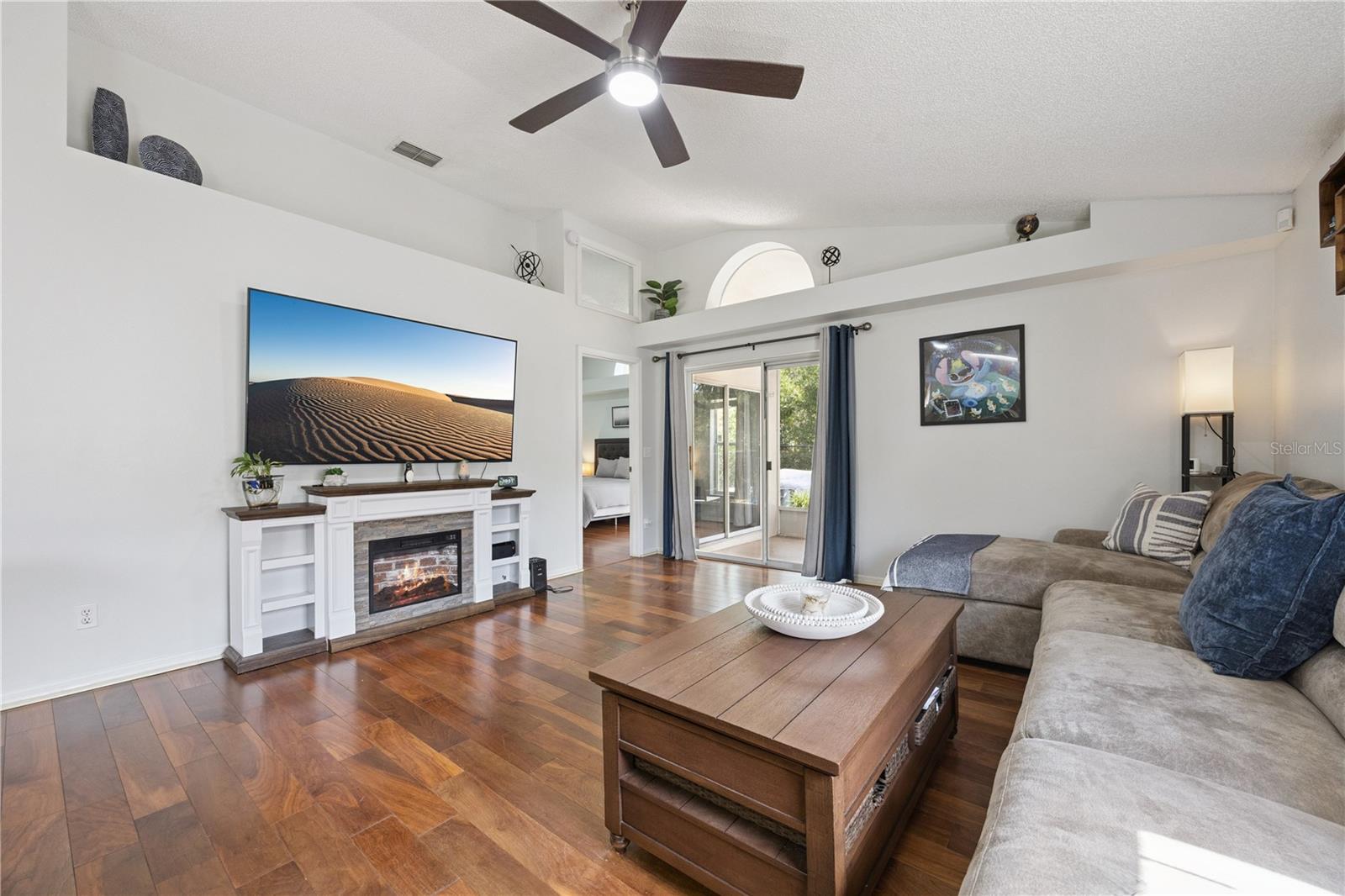 ROYAL OAK ESTATES - Residential