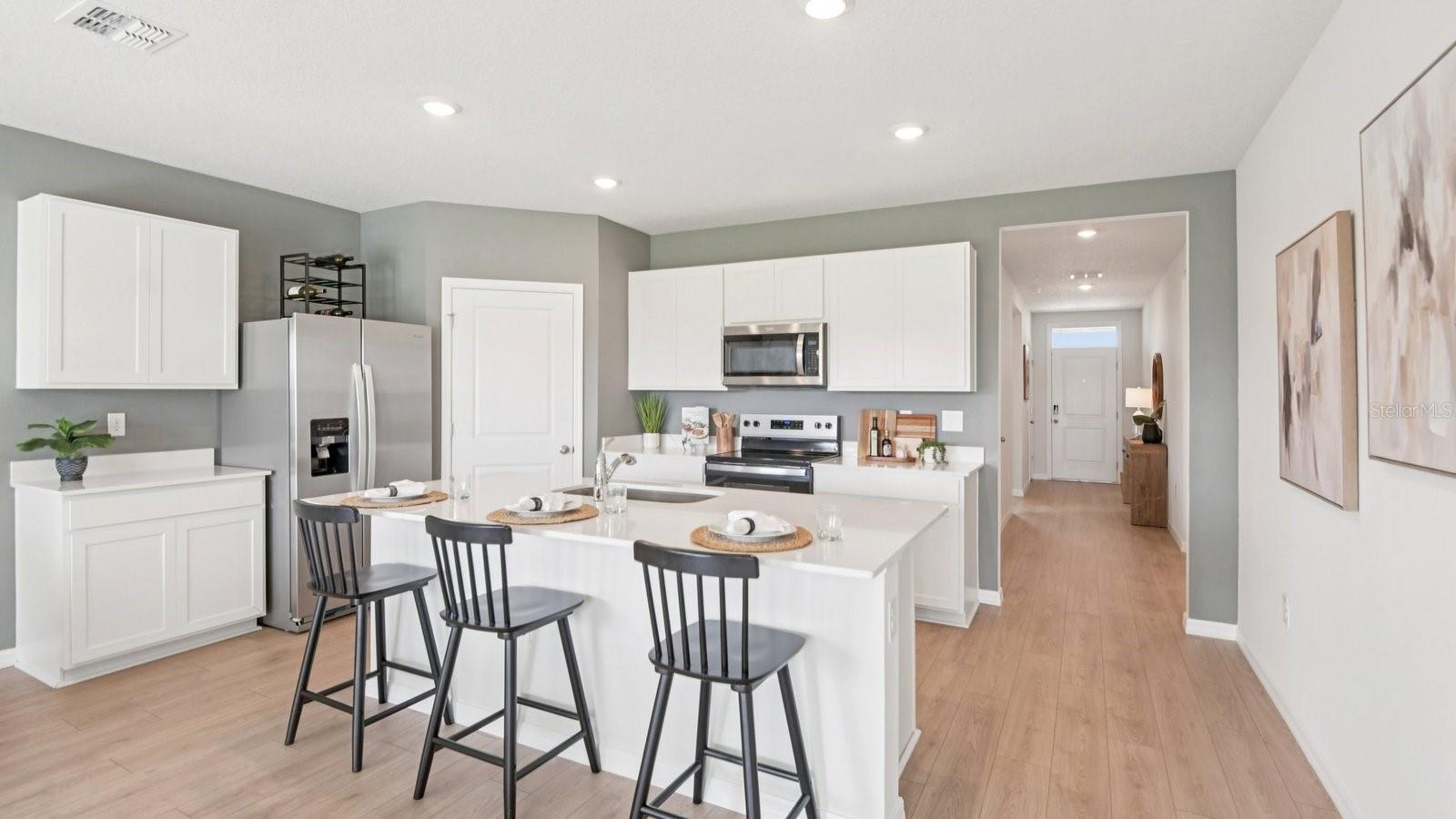 NORTHRIDGE - Residential
