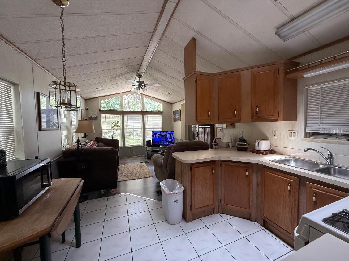 YOGI BEARS JELLYSTONE PARK CONDO - Residential