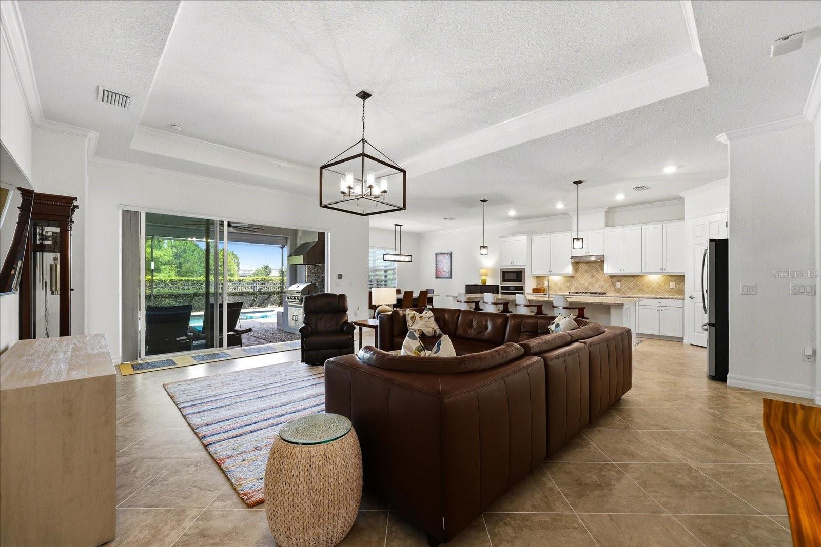 ARBOR GRANDE - Residential
