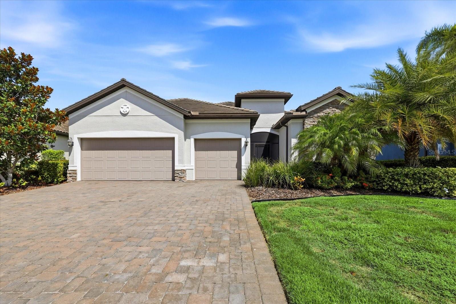 ARBOR GRANDE - Residential
