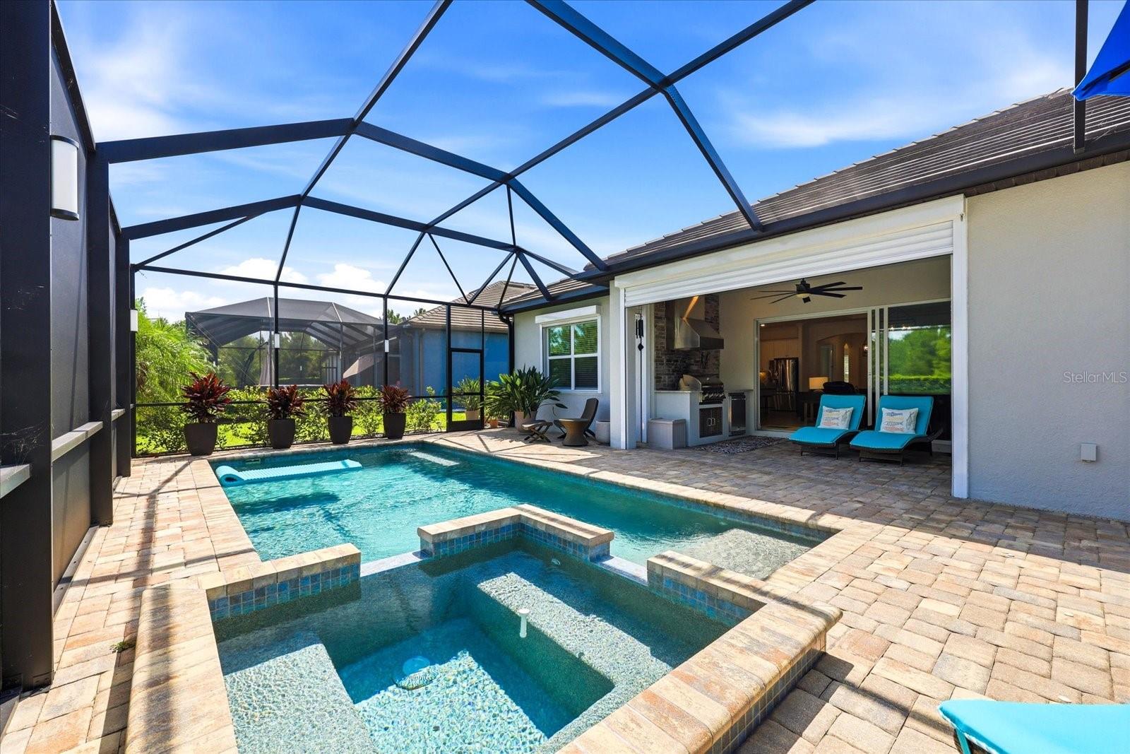 ARBOR GRANDE - Residential