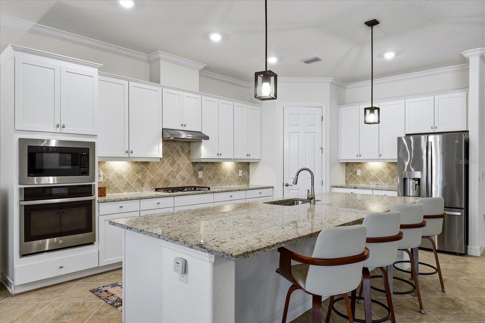 ARBOR GRANDE - Residential